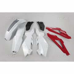 UFO Plastic kit 4-parts Red/white HVA 2-Stroke CR 07-08
